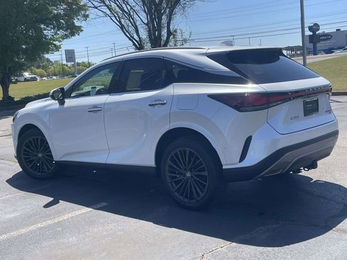 Used 2025 Lexus RX 350 AWD w/ Convenience Package image 4