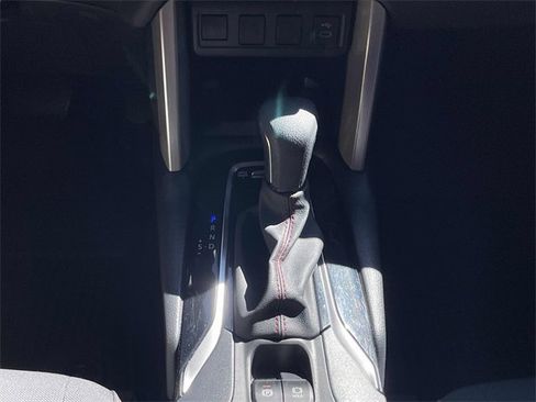 Used 2024 Toyota Corolla Cross SE image 9