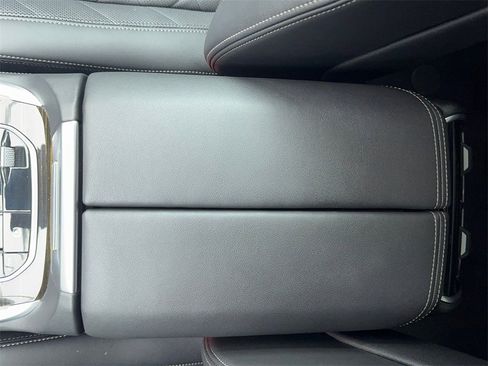 Used 2024 BMW X7 xDrive40i image 34