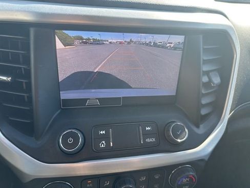 Used 2023 GMC Acadia SLE AWD/4WD image 12