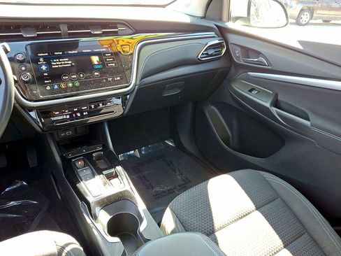 Used 2023 Chevrolet Bolt EUV LT image 11