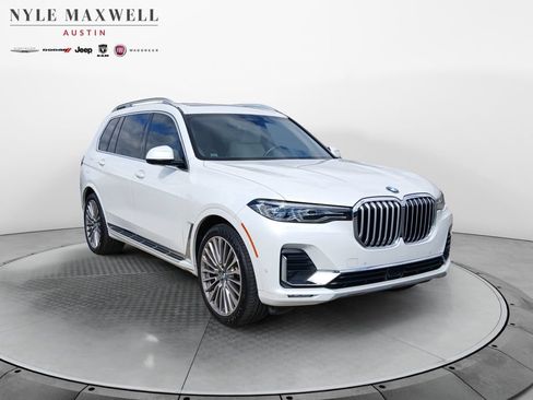 Used 2022 BMW X7 xDrive40i w/ Executive Package AWD/4WD image 2