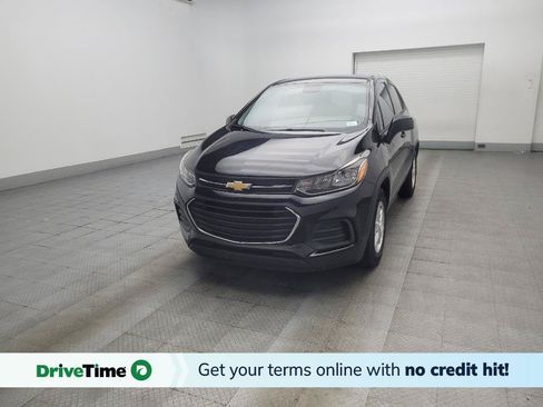 Used 2020 Chevrolet Trax LS w/ Tint and Cruise Package FWD image 1