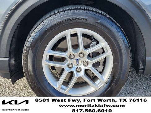 Used 2025 Ford Explorer Active w/ Active Comfort Package RWD image 9