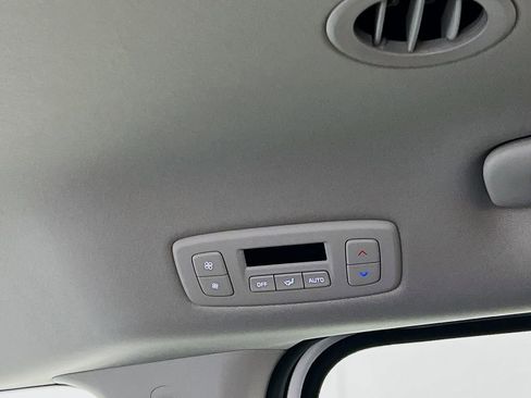 New 2026 Kia Carnival LX FWD image 25