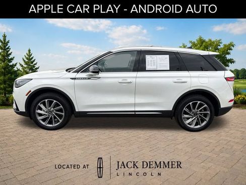 Used 2024 Lincoln Corsair AWD w/ Equipment Group 101A image 4