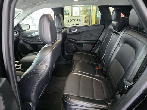 Used 2024 Ford Escape Platinum image 35
