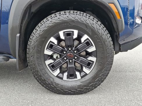 Certified 2023 Nissan Frontier PRO-4X w/ Pro Convenience Package AWD/4WD image 9
