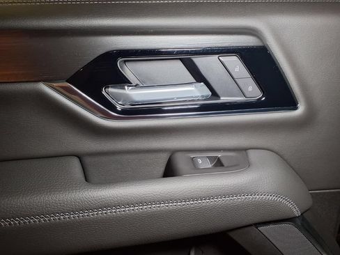 New 2026 GMC Yukon XL Denali w/ Sun & Power Step Package RWD image 11