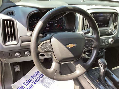 Used 2022 Chevrolet Colorado Z71 w/ Safety Package AWD/4WD image 14
