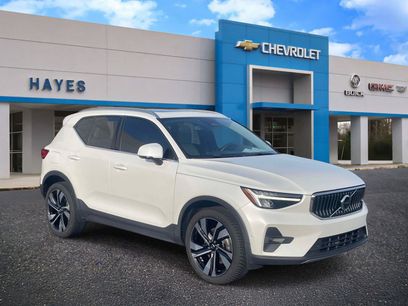 Used 2023 Volvo XC40 B5 Ultimate w/ Climate Package