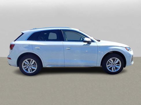 Used 2023 Audi Q5 2.0T Premium w/ Convenience Package AWD/4WD image 32