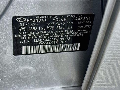 Certified 2025 Hyundai Sonata Limited FWD image 34