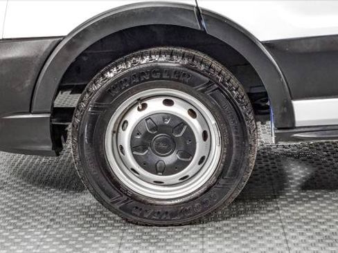 Used 2022 Ford Transit 250 Low Roof RWD image 27