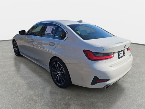 Used 2021 BMW 330i Sedan w/ Premium Package image 7