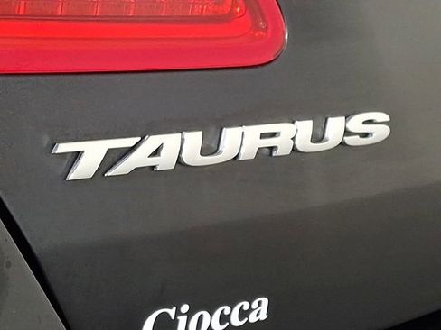 Used 2014 Ford Taurus SEL w/ Equipment Group 201A image 31