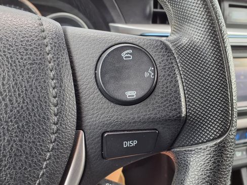 Used 2015 Toyota Corolla LE FWD image 26