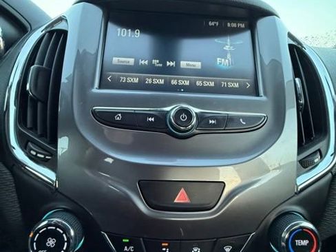Used 2017 Chevrolet Cruze LT FWD image 44