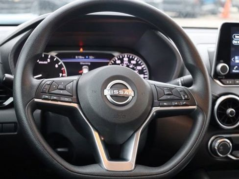 Used 2024 Nissan Sentra SV image 2