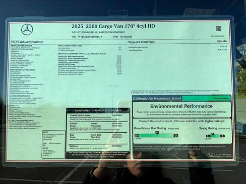 Used 2025 Mercedes-Benz Sprinter 2500 image 27