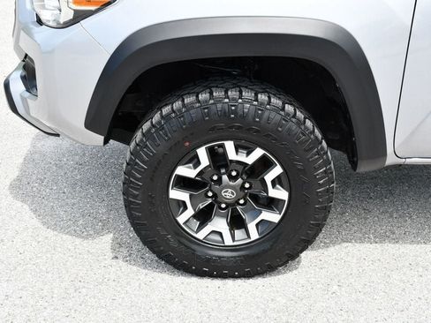 Used 2020 Toyota Tacoma TRD Off-Road AWD/4WD image 64