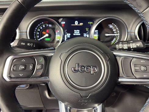 Used 2023 Jeep Wrangler Unlimited Rubicon 4xe w/ Cold Weather Group AWD/4WD image 46