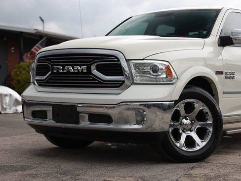 Used 2018 RAM 1500 Laramie AWD/4WD image 29