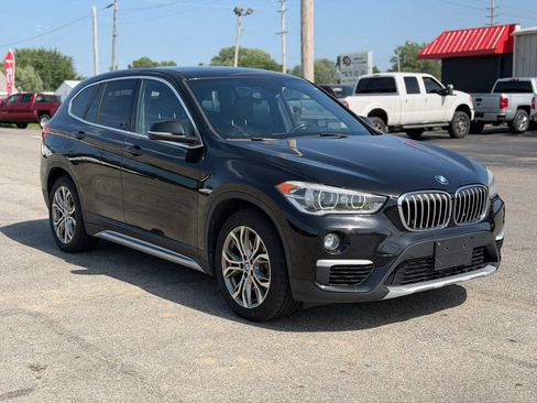 Used 2018 BMW X1 xDrive28i AWD/4WD image 3