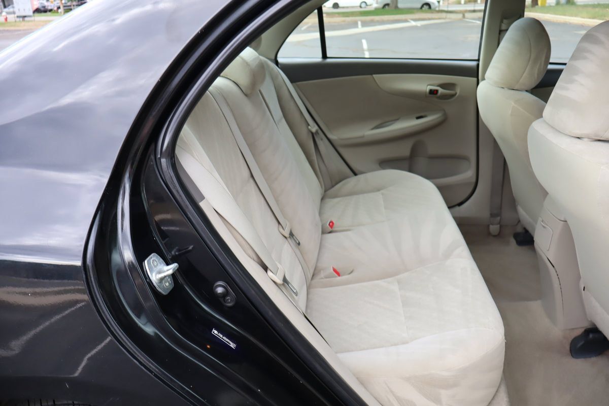 Used 2009 Toyota Corolla FWD image 21