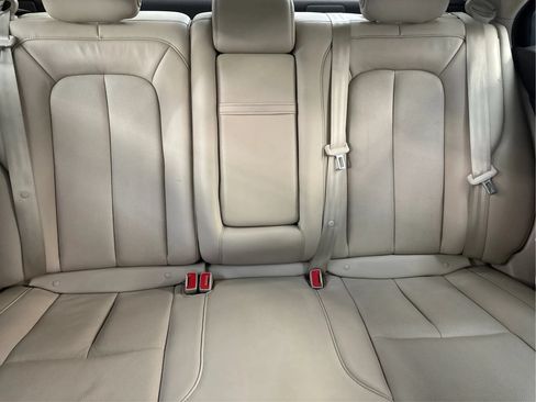 Used 2017 Lincoln Continental Select FWD image 20