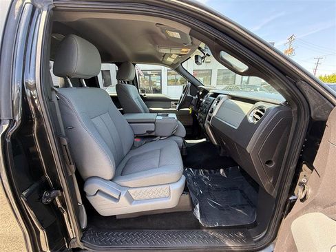Used 2011 Ford F150 XLT w/ XLT Chrome Pkg AWD/4WD image 28