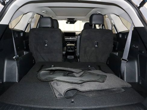 Used 2025 Kia Sorento EX w/ Panoramic Sunroof Package image 15