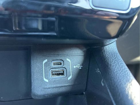 Certified 2023 Jeep Compass Sport image 22