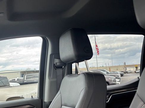 Certified 2025 Chevrolet Silverado 1500 LTZ image 14