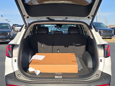 New 2026 Kia Sportage EX image 11