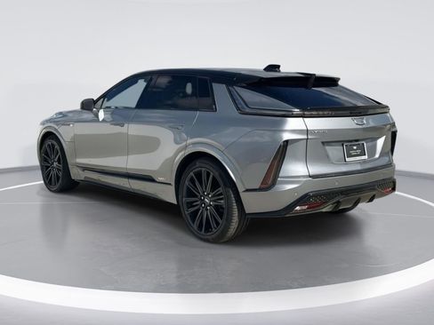 New 2026 Cadillac Lyriq V AWD/4WD image 6