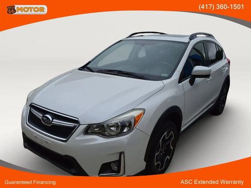 Used 2017 Subaru Crosstrek 2.0i Premium w/ Moonroof Package AWD/4WD image 1