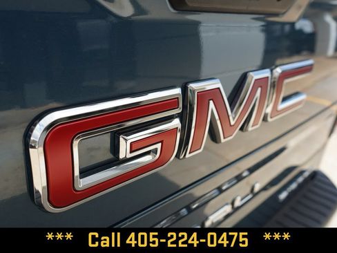 Used 2024 GMC Sierra 1500 Denali w/ Denali Reserve Package AWD/4WD image 5