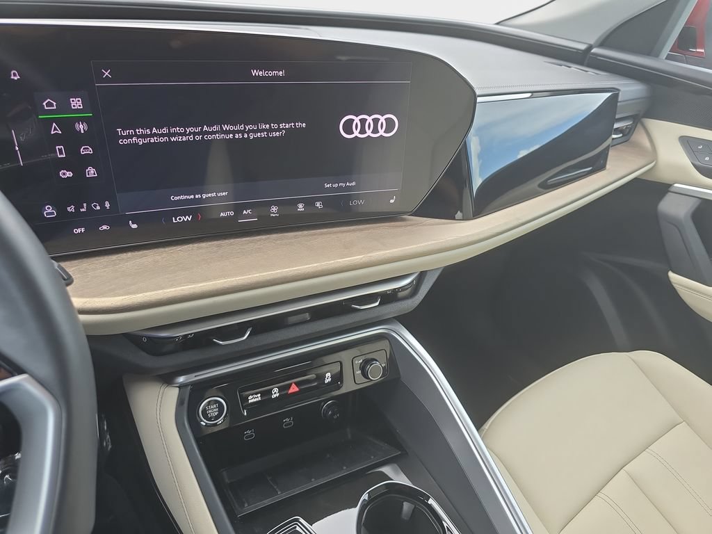 Certified 2025 Audi Q5 Premium w/ Convenience Package AWD/4WD image 15