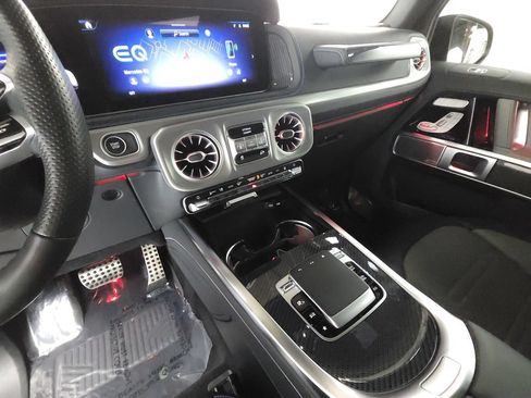 Used 2025 Mercedes-Benz G 580 w/ EQ Technology image 15