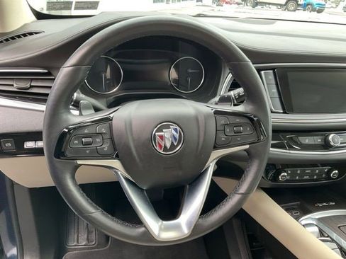Certified 2022 Buick Enclave Avenir image 10