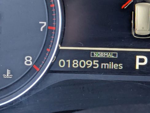 Used 2024 Mitsubishi Outlander SE image 36