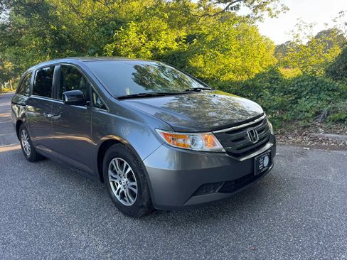 Used 2013 Honda Odyssey EX-L image 2
