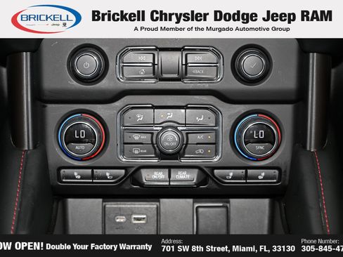 Used 2023 Chevrolet Suburban RST RWD image 29