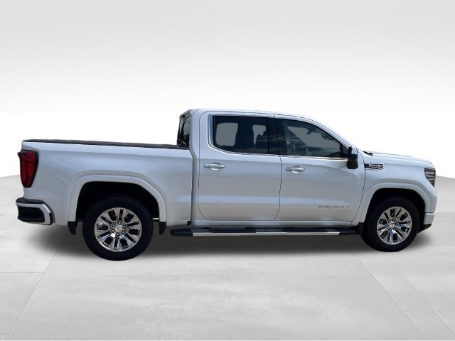 Used 2025 GMC Sierra 1500 Denali AWD/4WD image 6