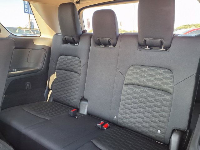 Used 2024 Nissan Pathfinder SV FWD image 23
