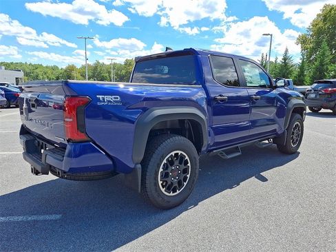 New 2025 Toyota Tacoma TRD Off-Road image 5