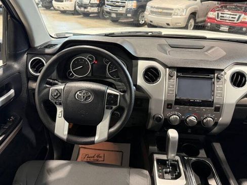 Used 2014 Toyota Tundra SR5 w/ TRD Off Road Package AWD/4WD image 20