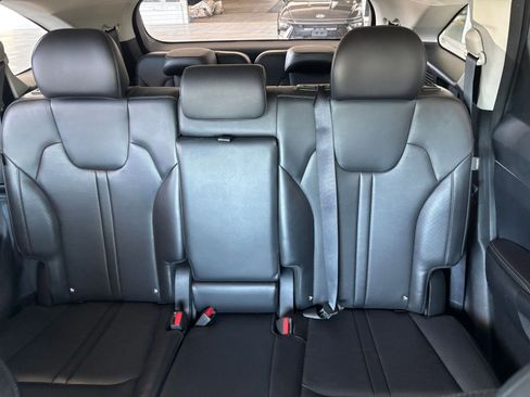 Used 2024 Kia Sorento S FWD image 41