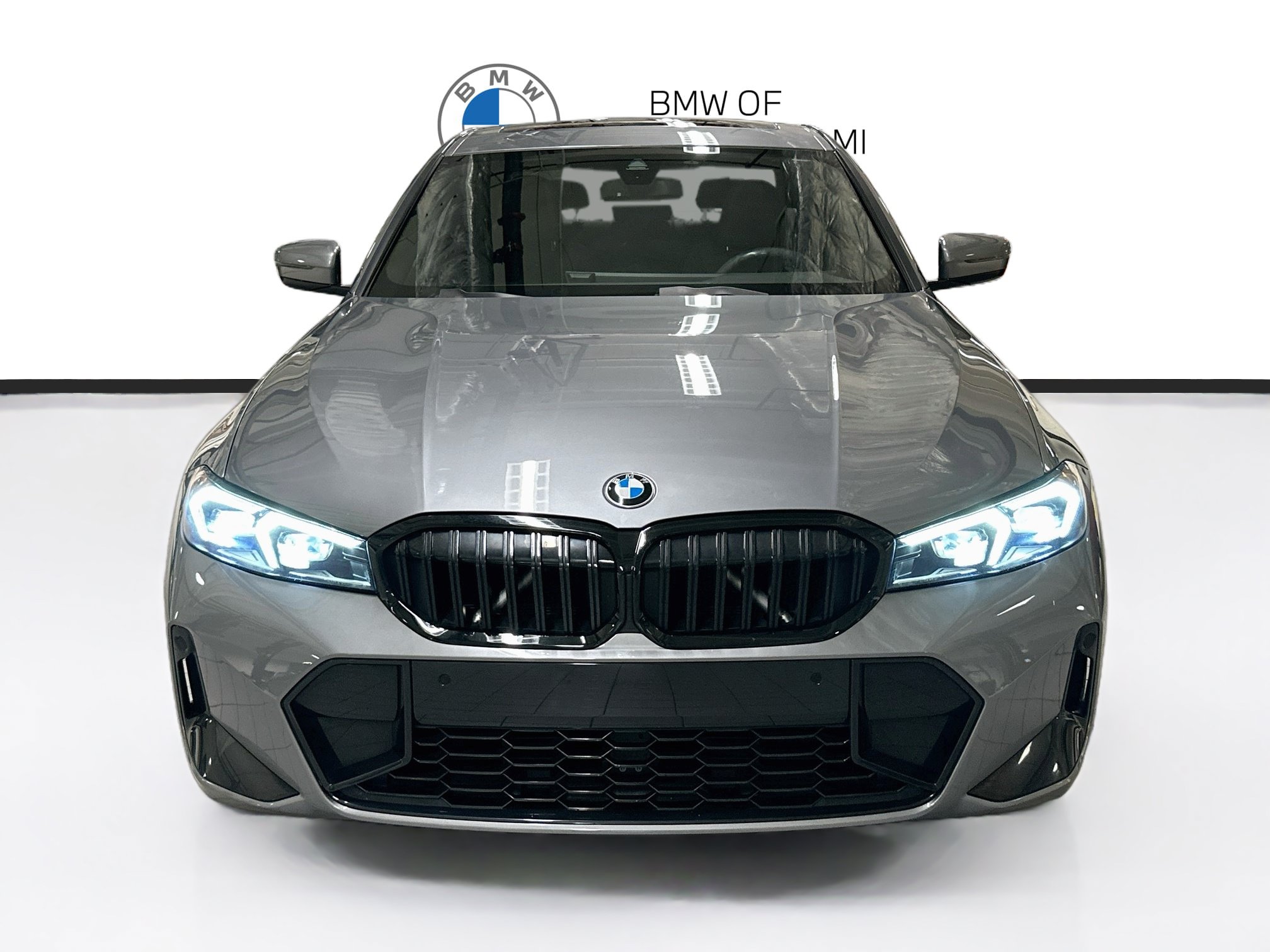 Certified 2024 BMW 330i Sedan w/ M Sport Package RWD image 2